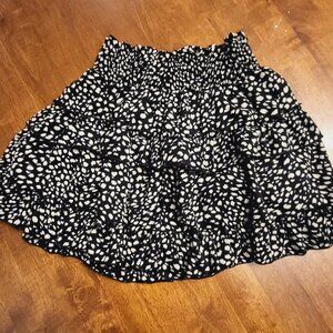 No Tag ~ Spotted Black and Cream ~ Skirt
